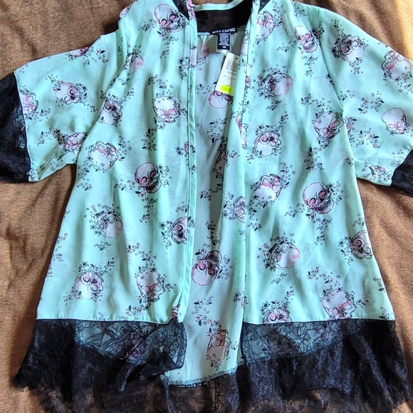 Mint Floral Skull Kimono - Picture 1 of 8